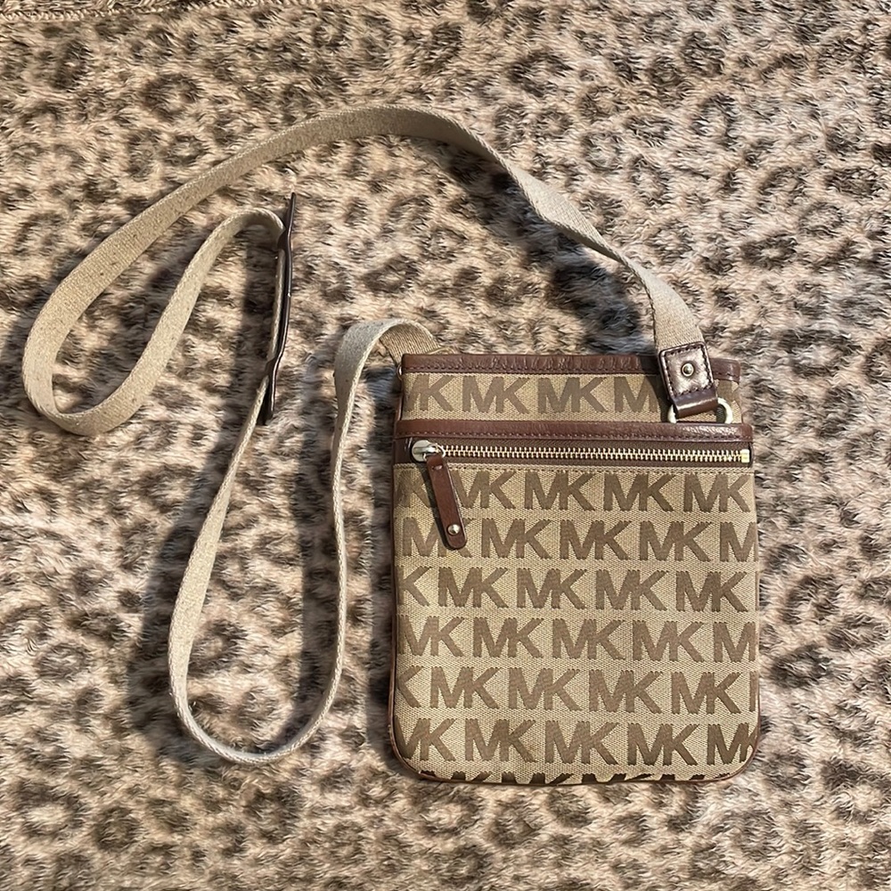 Michael Kors crossbody